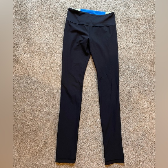 lululemon athletica Pants - Black full length reversible lululemon leggings. Size 4.